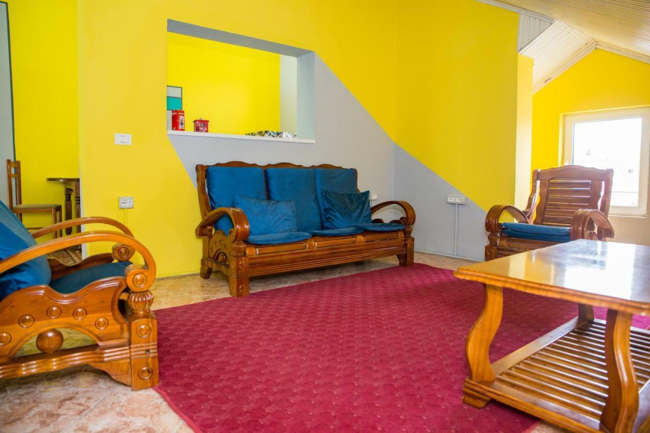 שקודר Our Way Guest House & Hostel מראה חיצוני תמונה