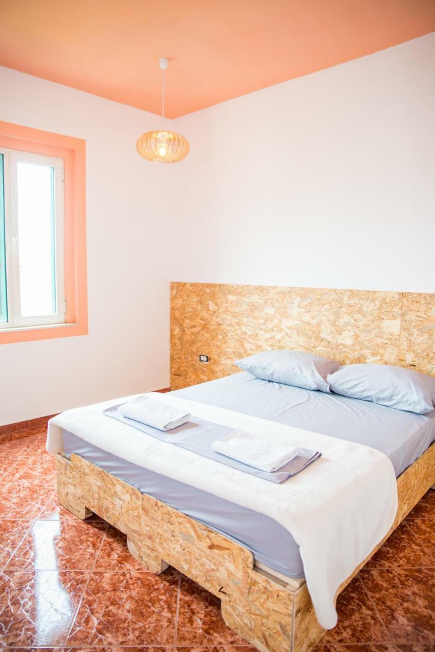 שקודר Our Way Guest House & Hostel מראה חיצוני תמונה