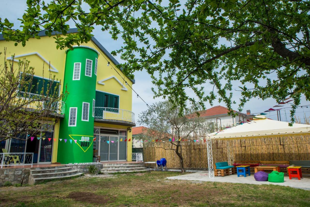 שקודר Our Way Guest House & Hostel מראה חיצוני תמונה