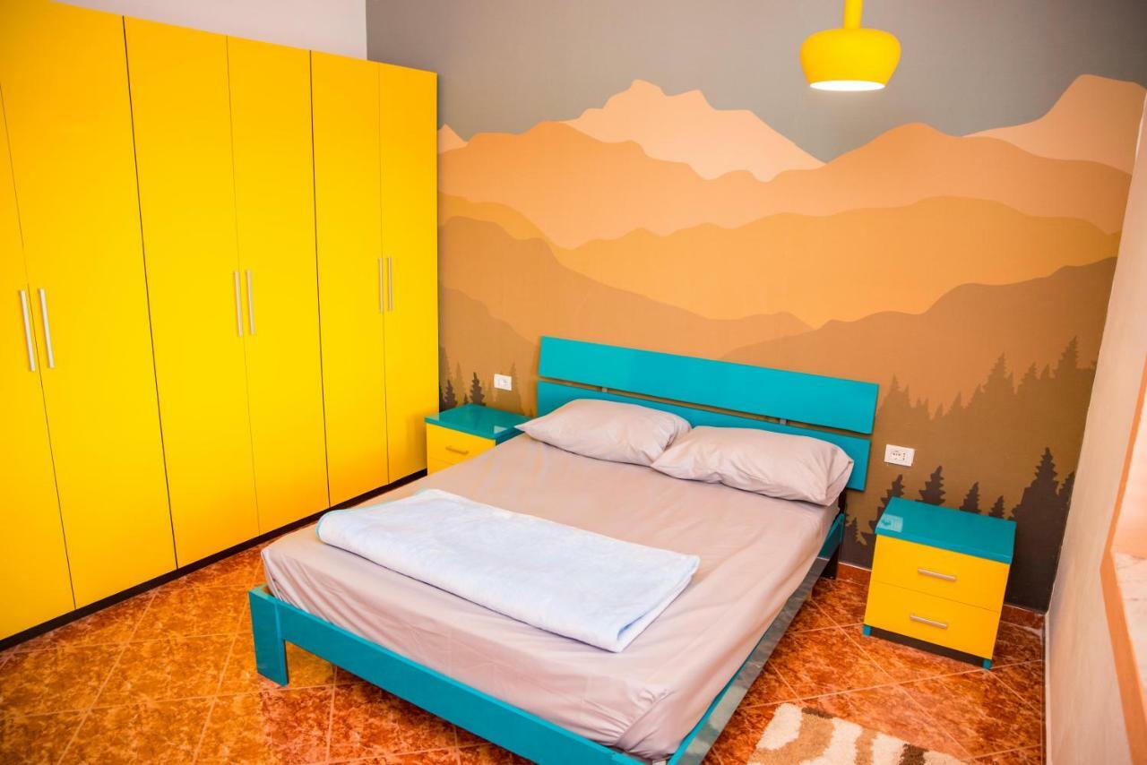שקודר Our Way Guest House & Hostel מראה חיצוני תמונה