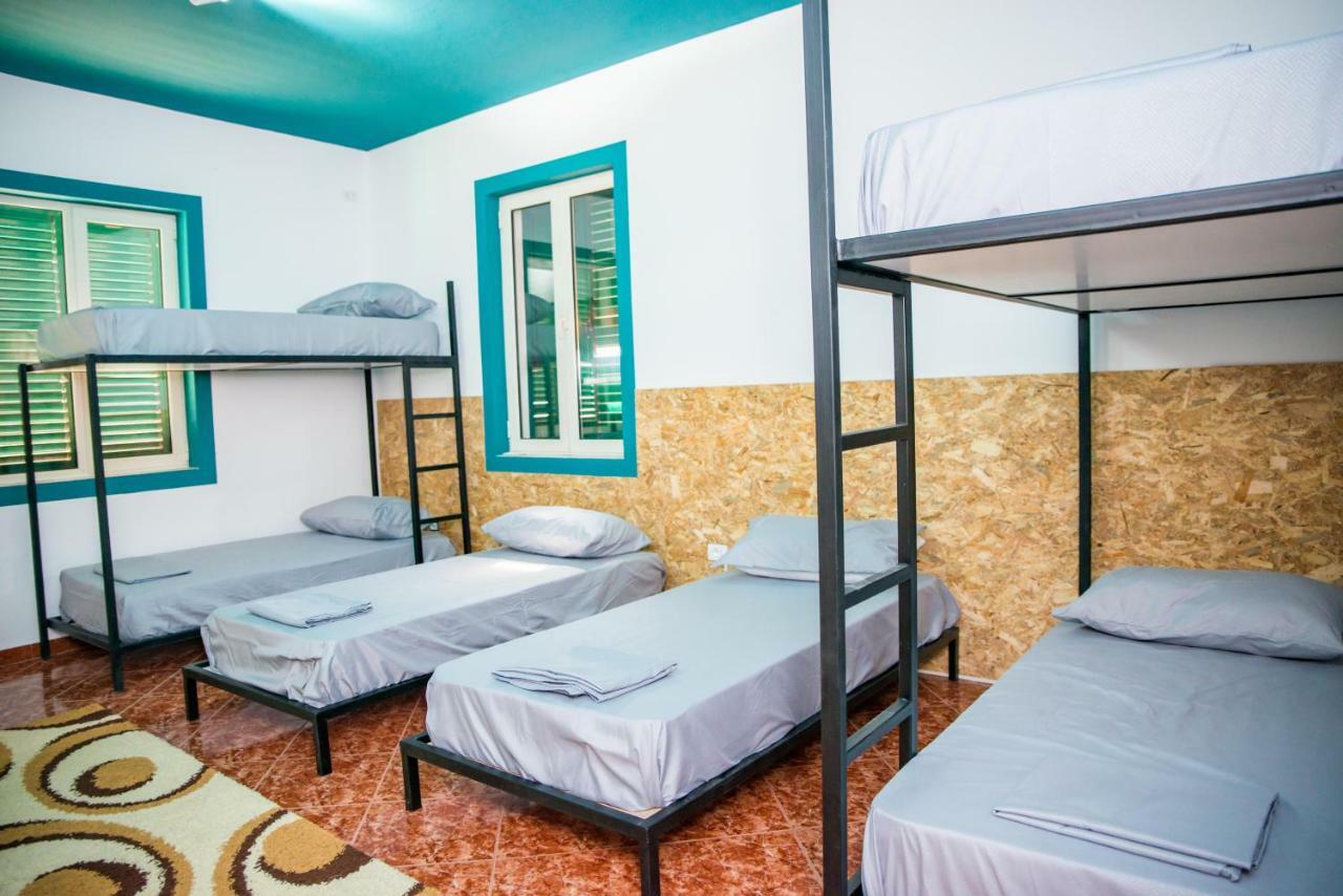 שקודר Our Way Guest House & Hostel מראה חיצוני תמונה